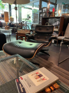 Replica De Vitra Lounge Chair & Ottoman